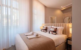 Ando Living - Flores 200 House